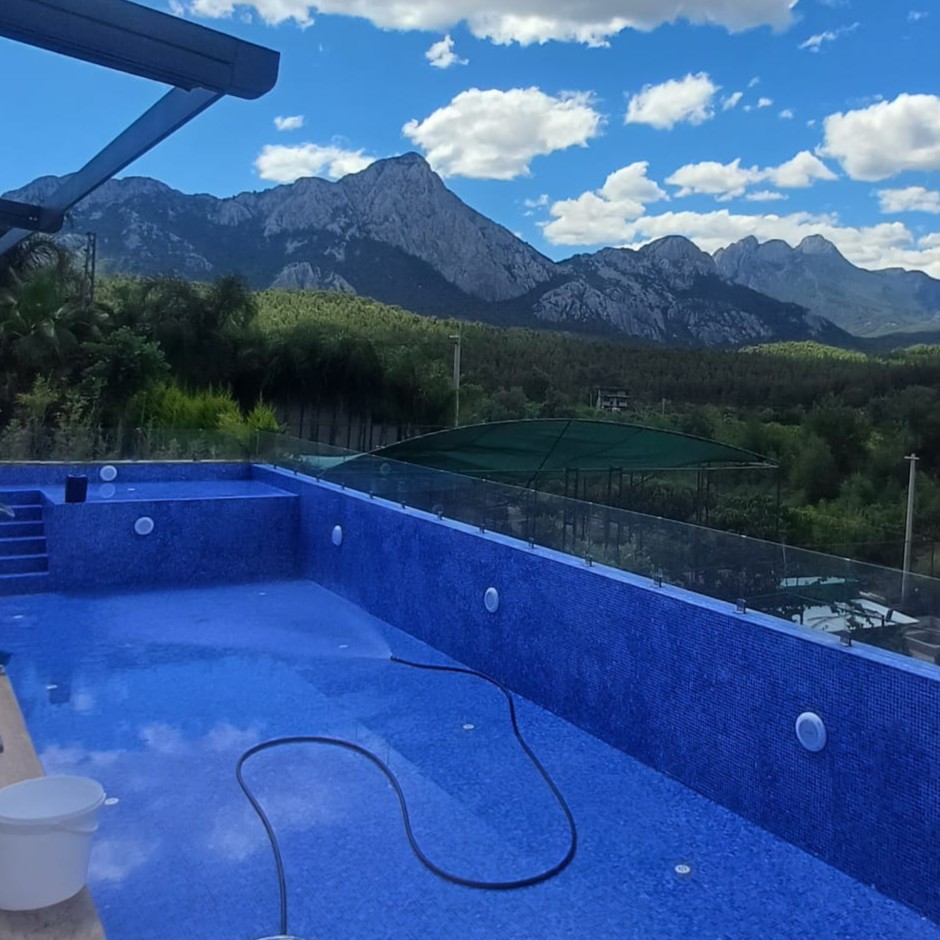 Anatolia Pool & Spa